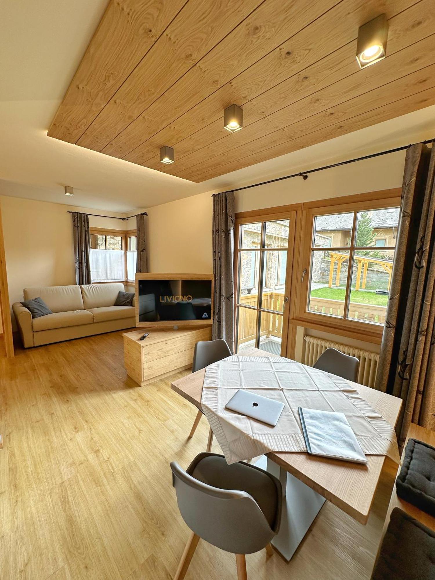 Chalet Monteneve Appartamento Verde Livigno Luaran gambar